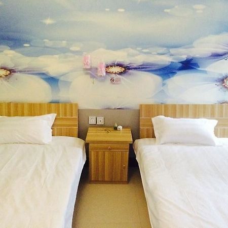 Youth Mini Hotel Chengyang Exteriör bild
